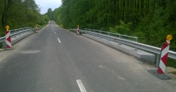 Letenye-Kistolmács 7540 jelű összekötő út Bérci-patak híd kiemelt szegély (2014)